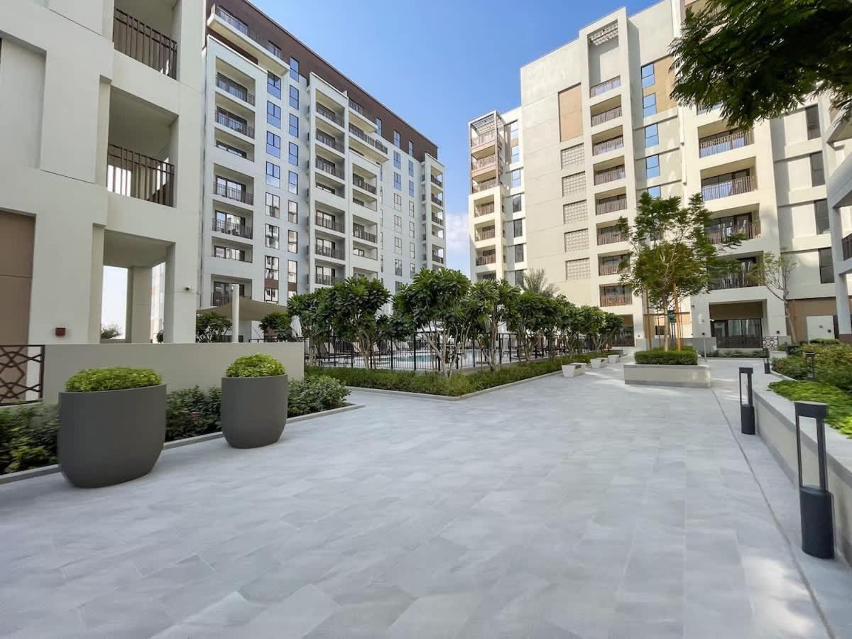 Elegant 4-Bedroom Apartment Perfect For Families In Dubai Creek Harbour 외부 사진